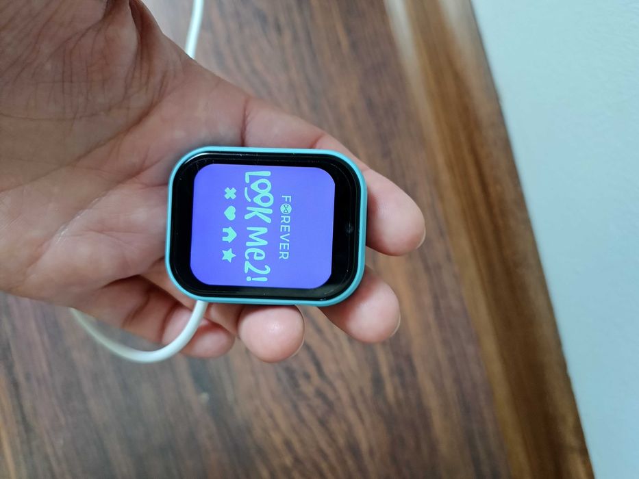 Sprzedam Smartwatch dla dziecka Forever Look Me 2!