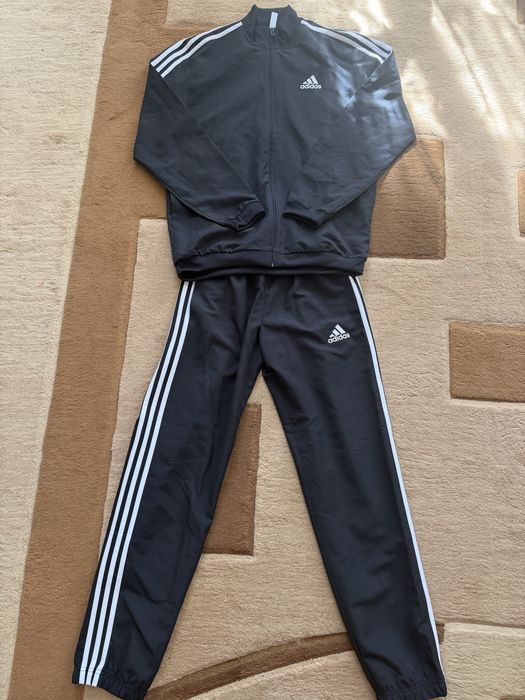 Продам новий чоловічий оригінальний костюм Adidas (46(S)розмір).