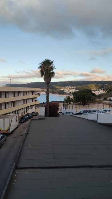 Vendo T0  Sesimbra,  Califórnia 
Predio do tribunal de sesimbra
Segura