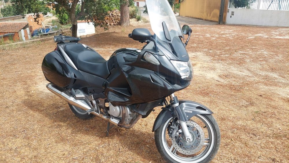 Honda Deauville 700