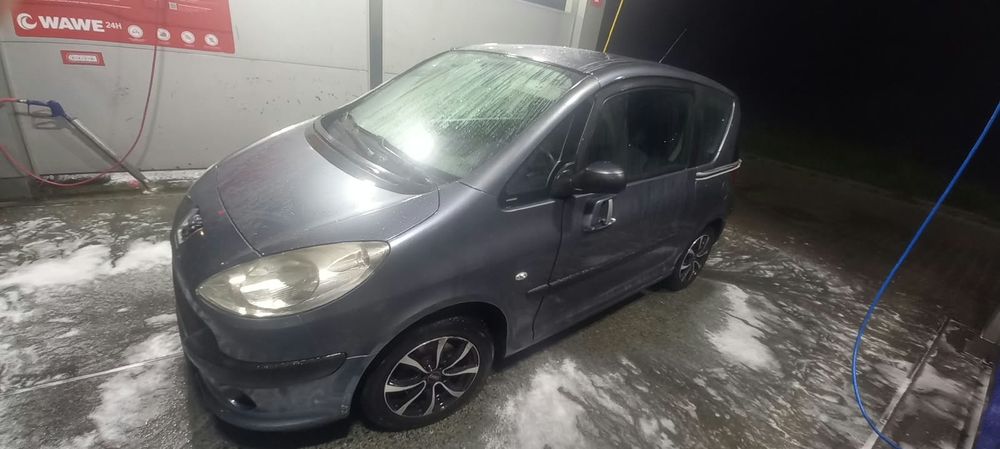 Super oszczędne Auto 178 tys. Oryginalny przebieg