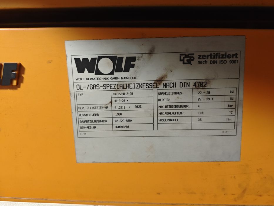 Piec olejowy Wolf kocioł CO zbiornik wodny