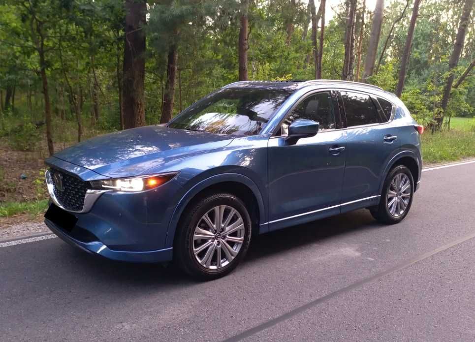 Mazda CX-5 Signature 2023 року
