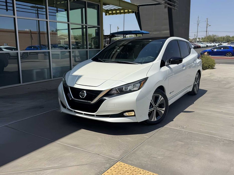 Nissan LEAF      2019