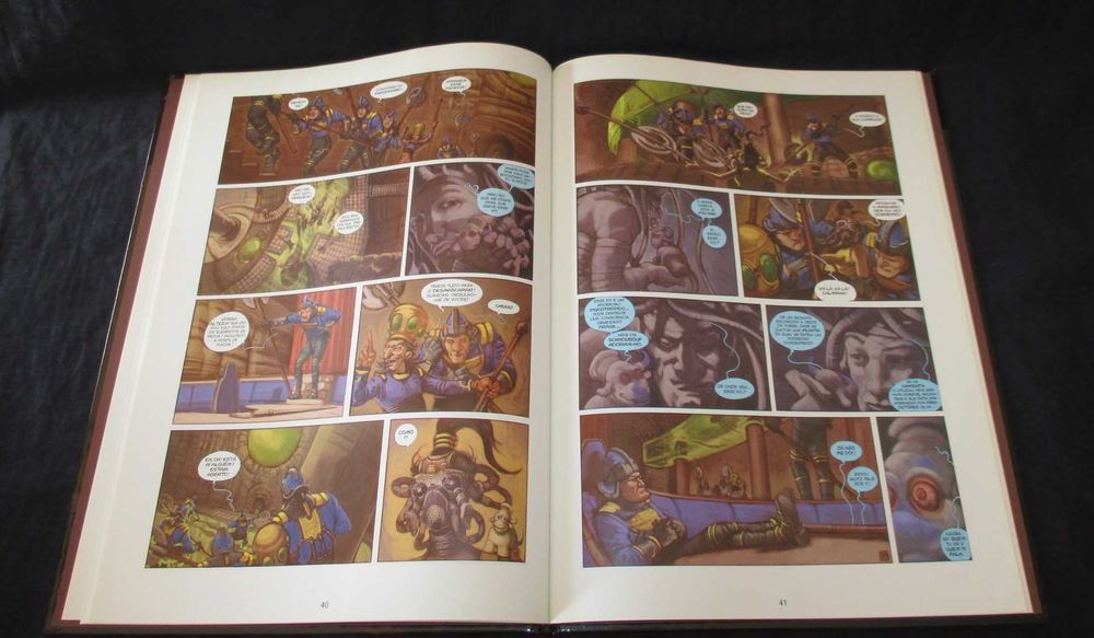 Livro BD Thorinth Tomo I O Louco sem Nome Nicolas Fructus