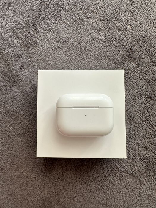 Продам вакумні навушники AirPods Pro