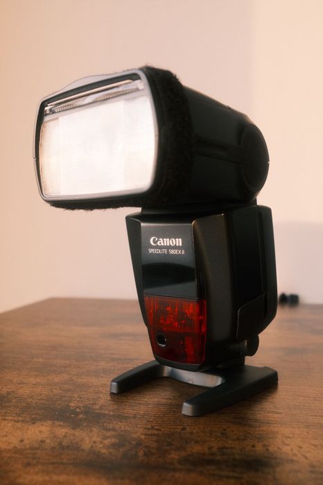 Flash Canon Spedlite 580EX II + 8x Pilhas Eneloop Pro + Carregador