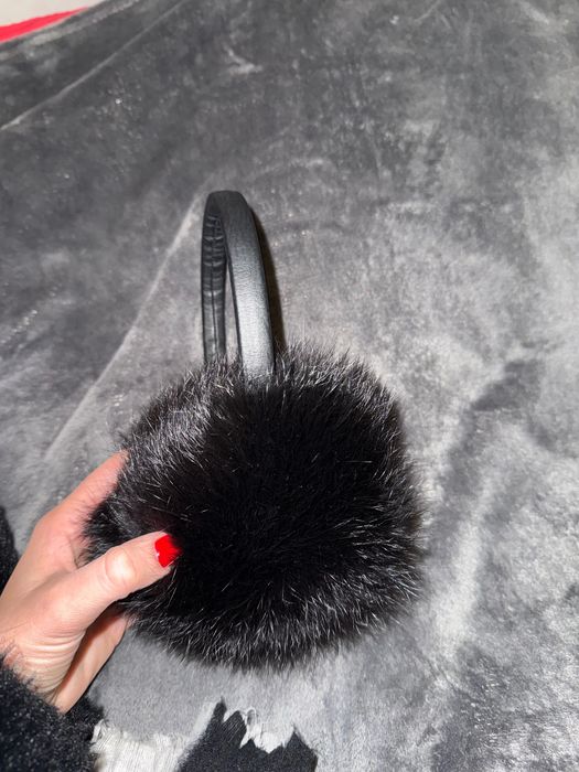 Меховые наушники