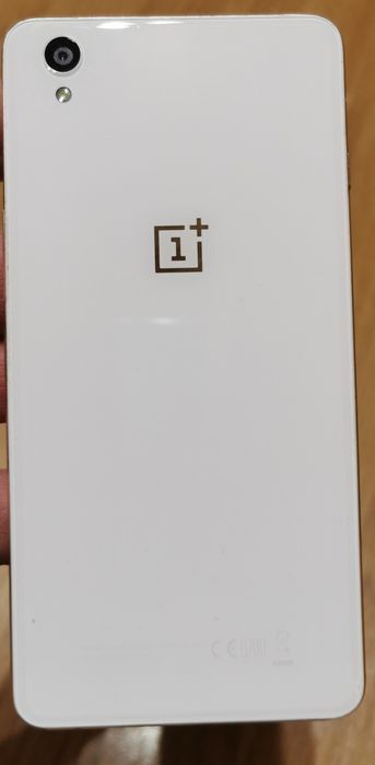 3 Smartfony 2x Huawei 1x OnePlus