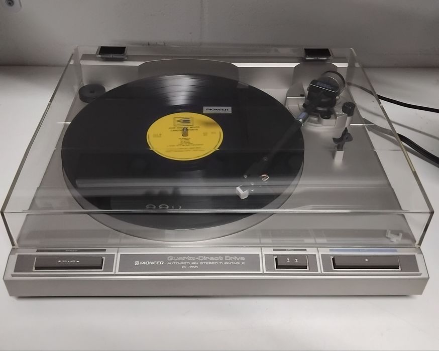 PIONEER gira-discos PL-750