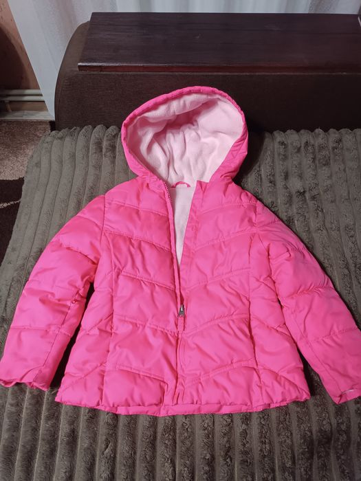 Курточка на девочку