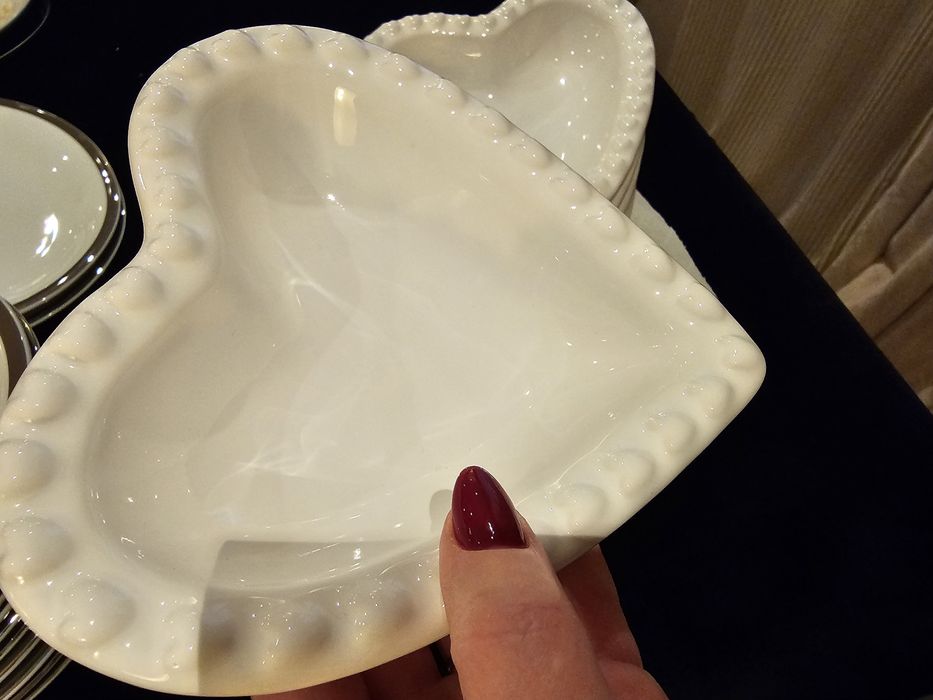 Vendo Bandeja feita por um Artesão Vidreiro. Vendo 10 Taças de ceramica de Alcobaça