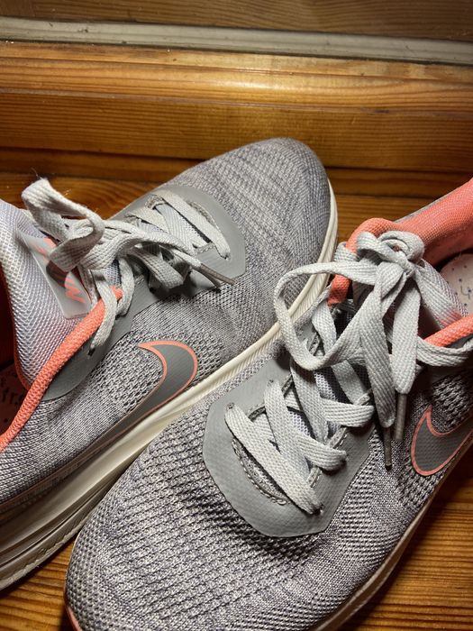 Продам кросівки