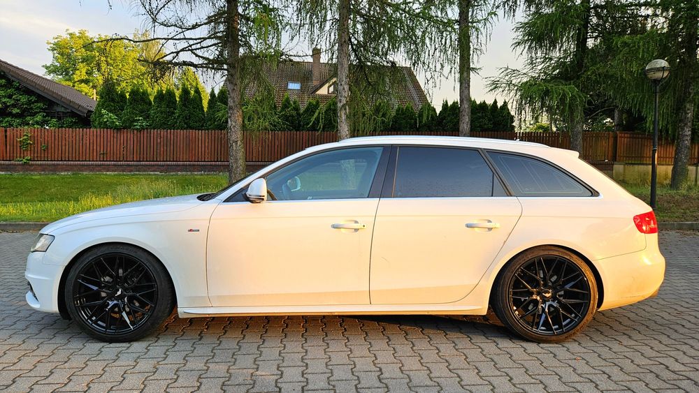 Audi A4 B8... S-line, panorama, bi-xenon,  B&O, webasto itd.