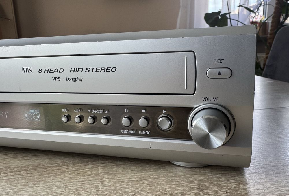 Universum DVD-VCR4030 #Magnetowid VHS #6HD #Hi-Fi Stereo #Radio FM