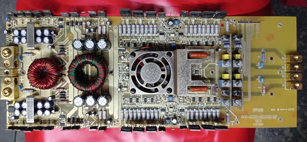 Усилитель Clarion ADDZEST APA Diamond Audio D7 old school SQ amp