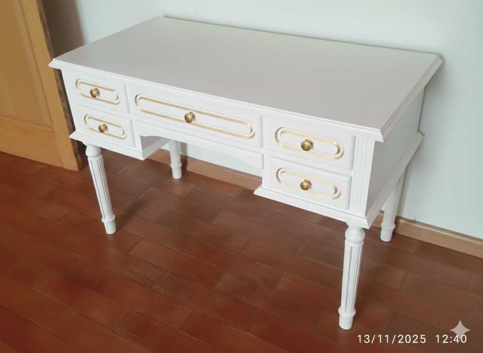 Secretaria em madeira maciça