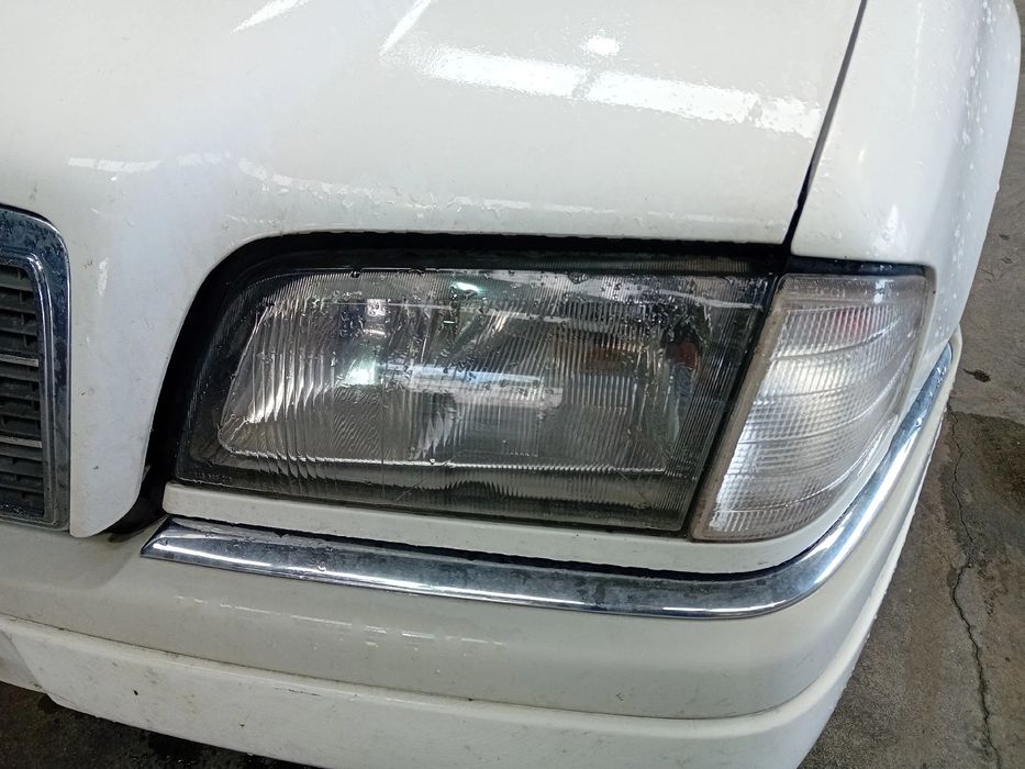 Ótica / farol esquerda MERCEDES-BENZ Classe C (W202)