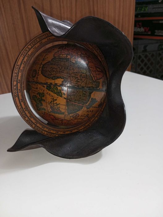 Globo de secretária