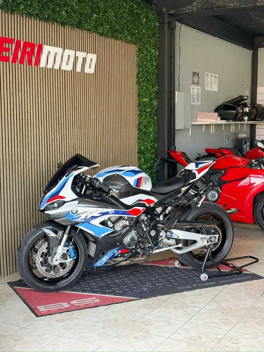 BMW M1000RR 2022