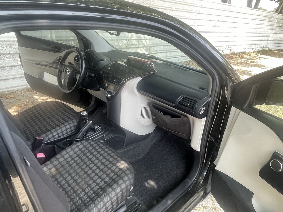 Toyota iQ — fotografia 7
