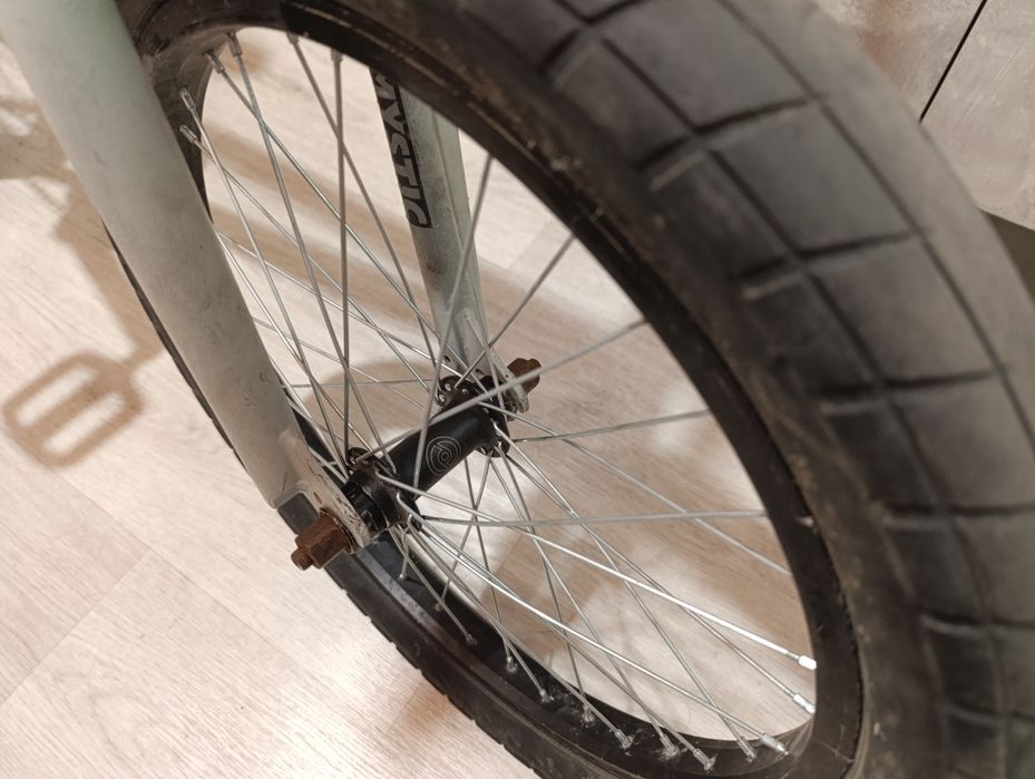 Продам свой BMX на неплохих деталях