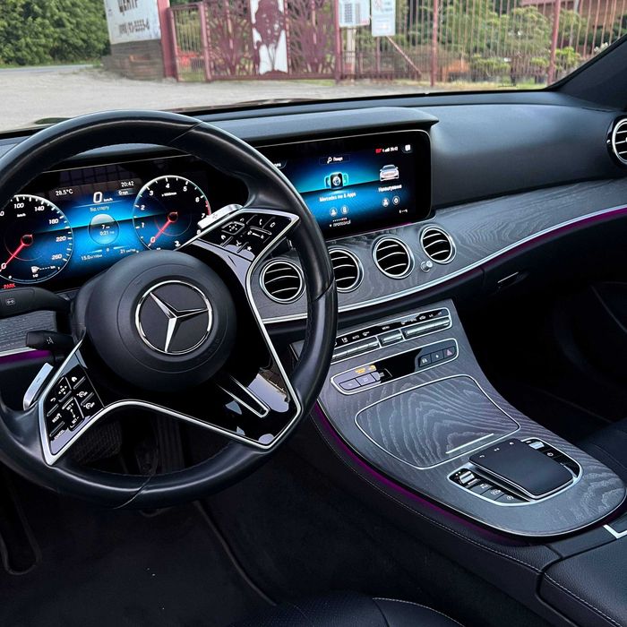 Продам автомобіль Mercedes Benz E Class E350 w213 2021 року