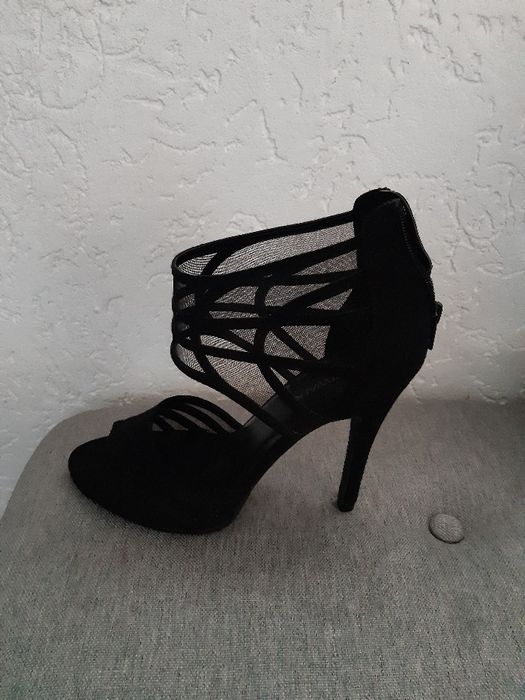 czarne czółenka 39