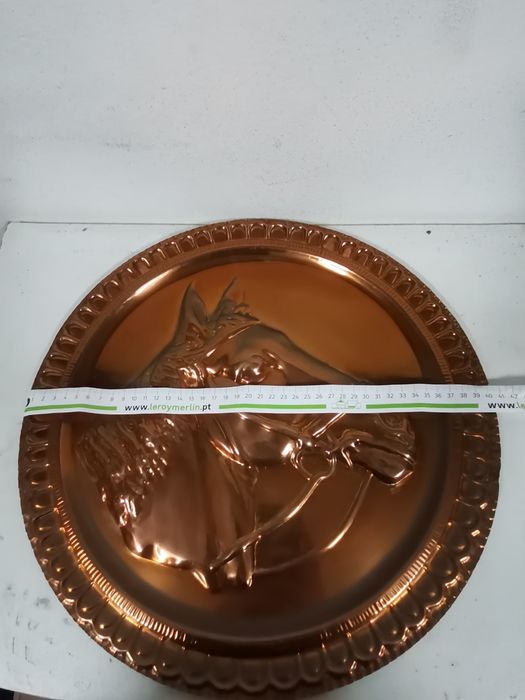Pratos em cobre com relevo64862109609345124