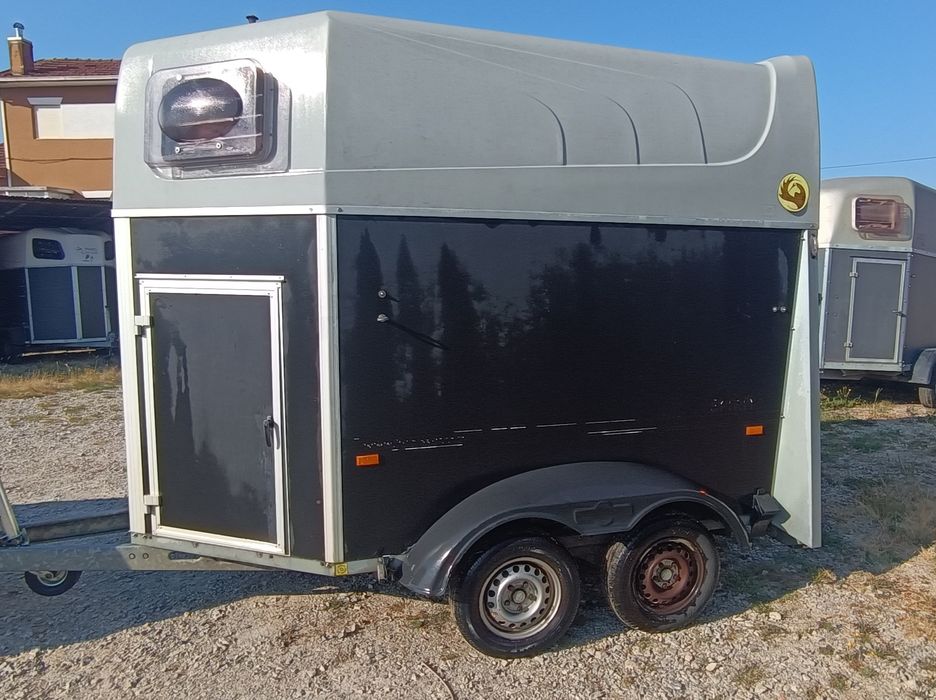 Atrelado Reboque Roulote cavalos