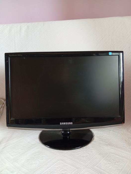 Monitor Samsung 18.5 cali