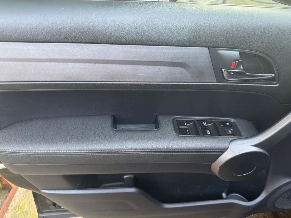 Продам Honda CR-V