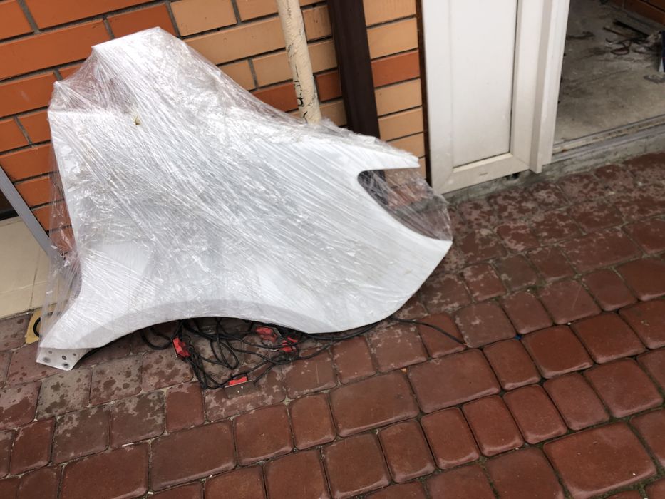 Крила крило на спринтер 907.  Sprinter 907 праве , ліве