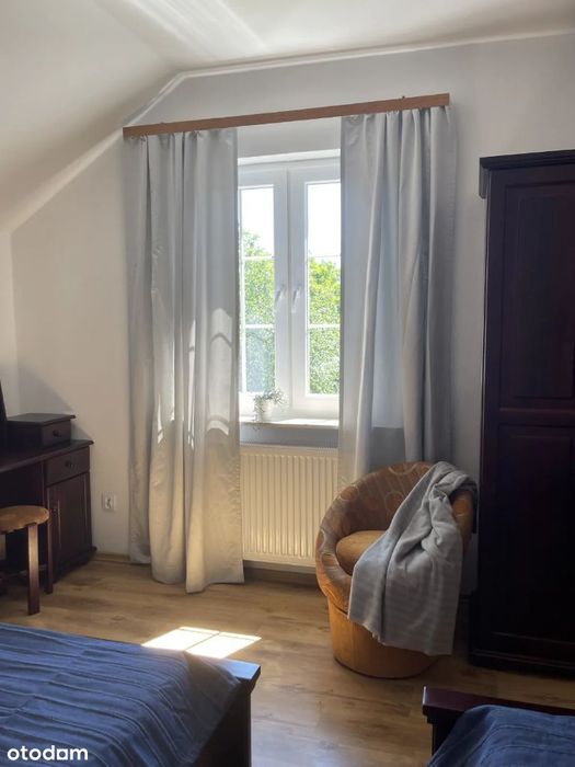 Przestronny dom wolnostojący z piwnicą i tarasem