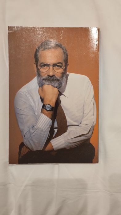 Joaquim Letria Histórias para ler e deitar fora
Joaquim Letria 
Histórias para ler e deitar fora
1ª edição 1987
Em bom estado. para ler e deitar fora