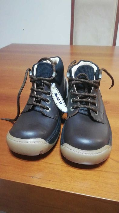 Botas Criança Novas - Tamanho 35