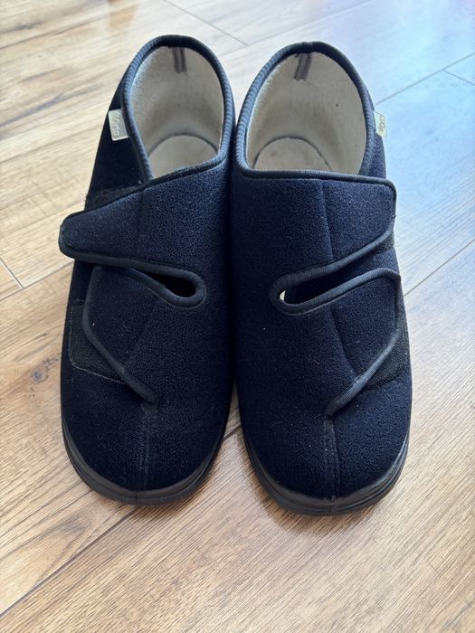 Buty ortpedyczne w rozmiarze 45.