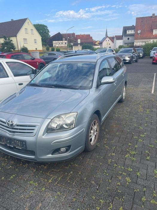 Toyota avensis 1.8