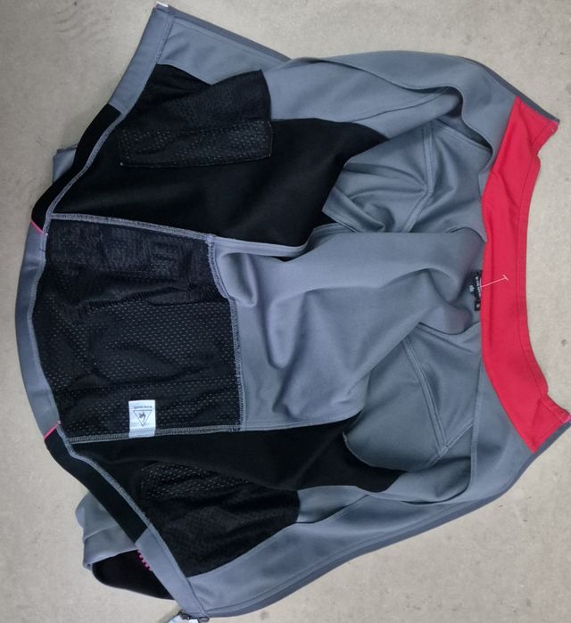 LE COQ SPORTIF roz. S damska bluza sportowa SOFTSHELL stan idealny