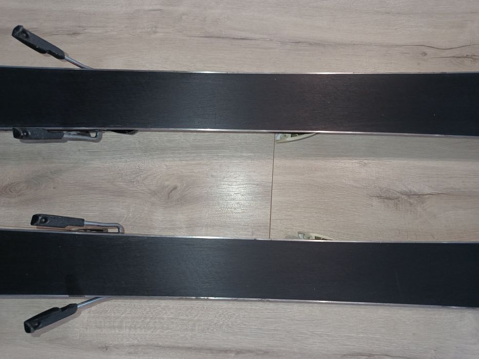 Sprzedam używane narty Atomic ETL 138 cm