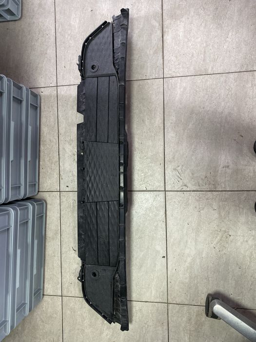 Ford mustang mach-e wlot powietrza zeluzja kratka zderzak przod