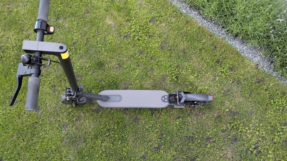 Mi Electric Scooter Essential