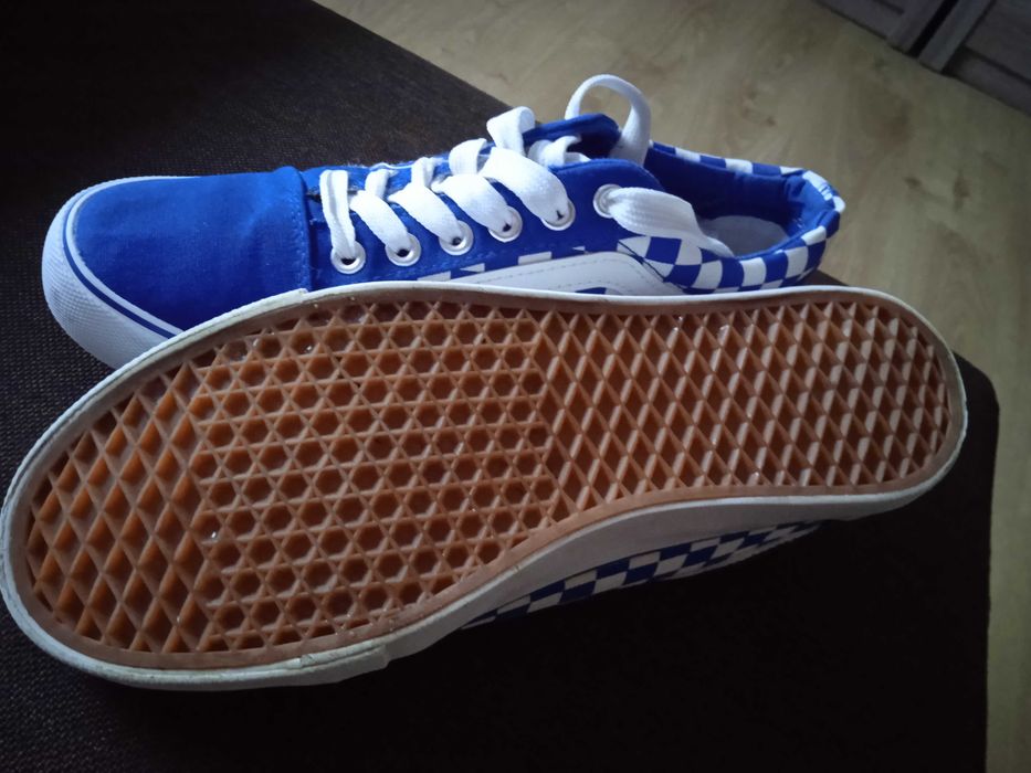 Buty adidasy trampki V-ty