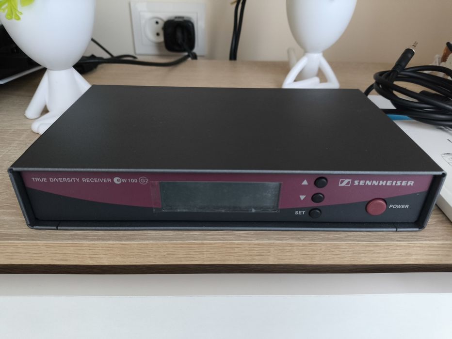 Радіосистема Sennheiser G2 (з петличний мікрофоном).