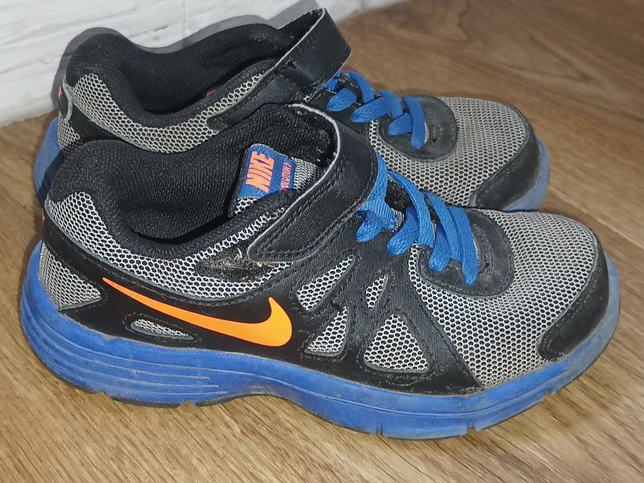 Buty Nike Revolution 2