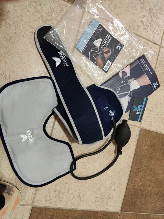 Охлаждающий компрессионный бандаж на лодыжку