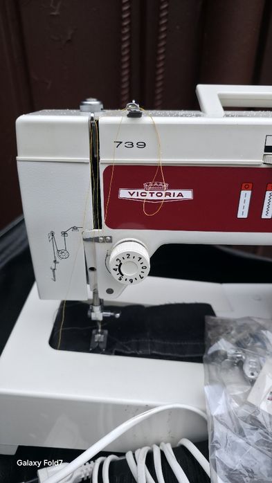 Швейна машина VICTORIA Німеччина (оригінал)