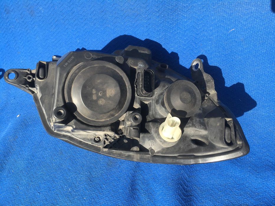 Lampy Škoda Fabia II 07-10 BI-HALOGEN HELLA