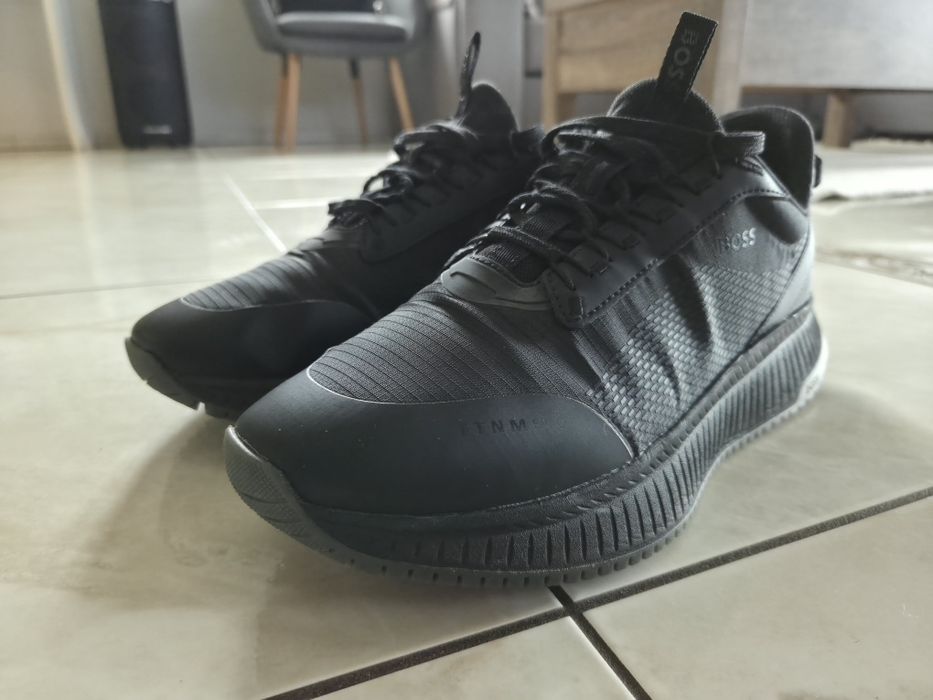 Buty marki Hugo Boss