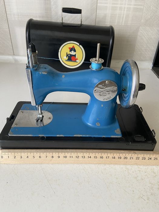 Дитяча швейна машинка завод Автоприбор ДШМ-1